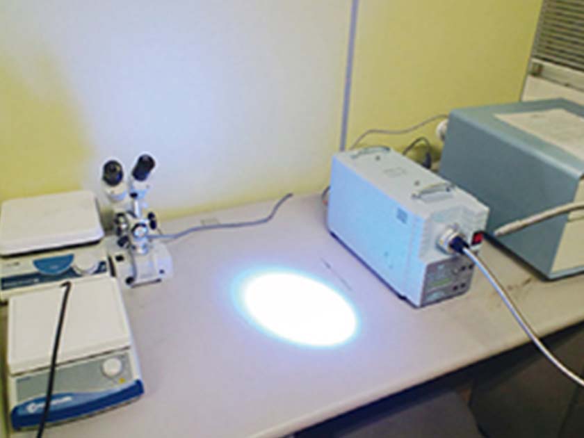 水素化アモルファスシリコン導波層を有する光アイソレータの研究