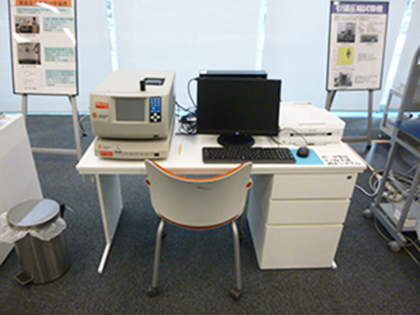 Zeta-Potential and Nano-Particle-size Analyzer DelsaMax PRO