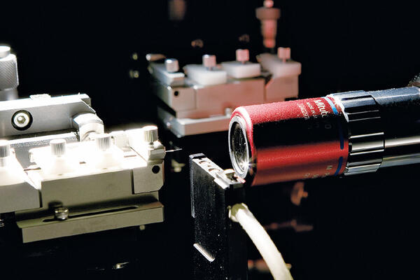 集積光デバイス研究室