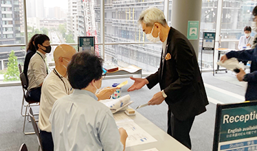 改●山田学長受付3 - コピー